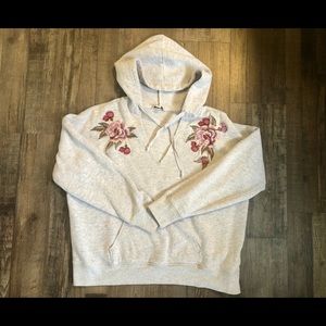 American Eagle V neck Sweater